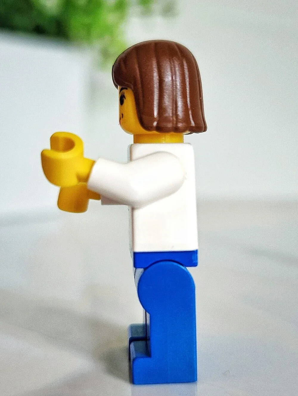 RARE Genuine Retired LEGO Classic Town Female Minifigure Red Blue Legs Hair 1988